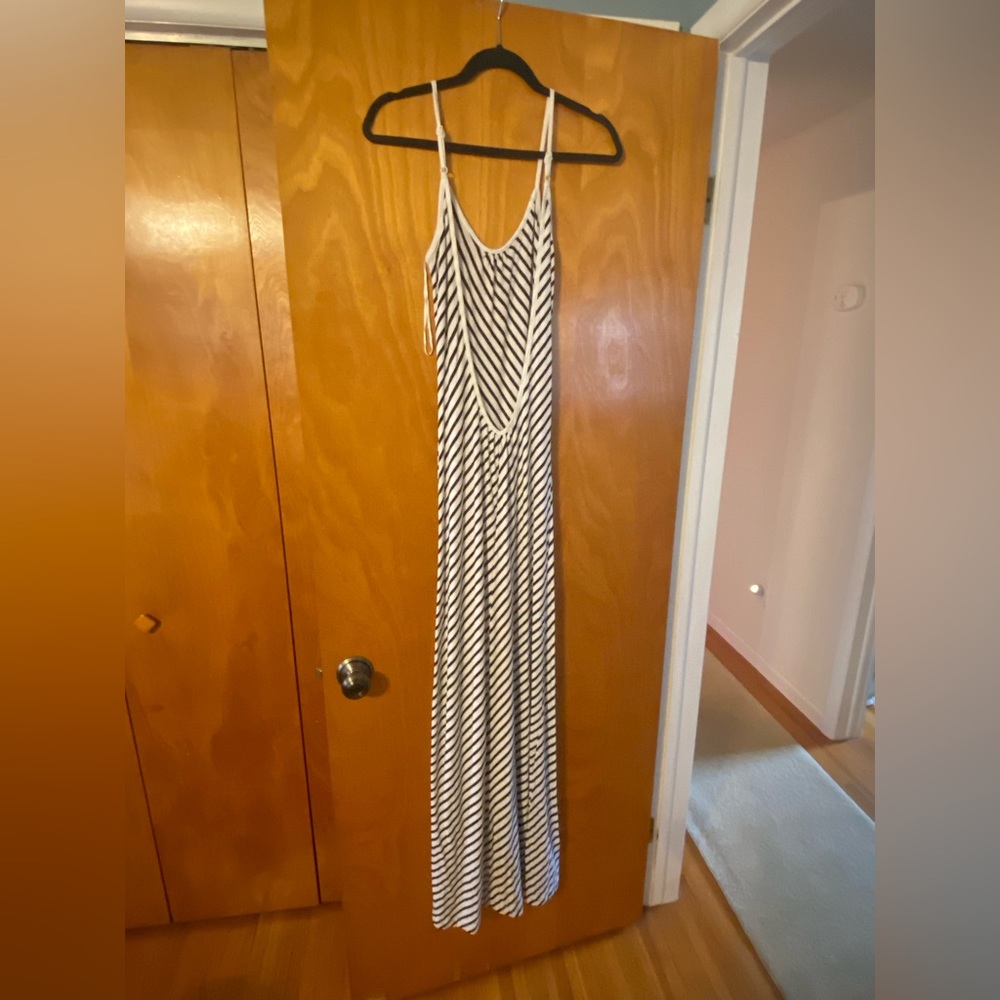 Low back cotton maxi dress